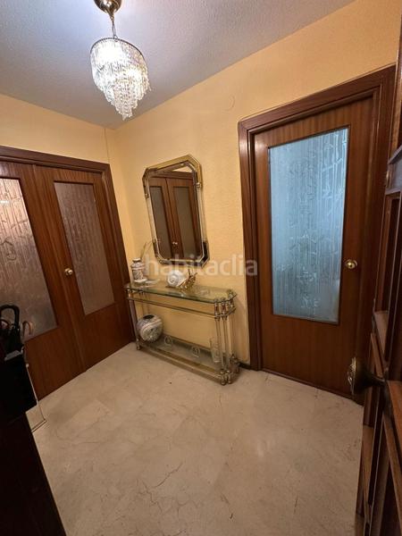 Foto c119983b-71f9-42e4-bfe8-e90d14a69b77. Piso  de tres habitaciones en zona de vialia. en Málaga