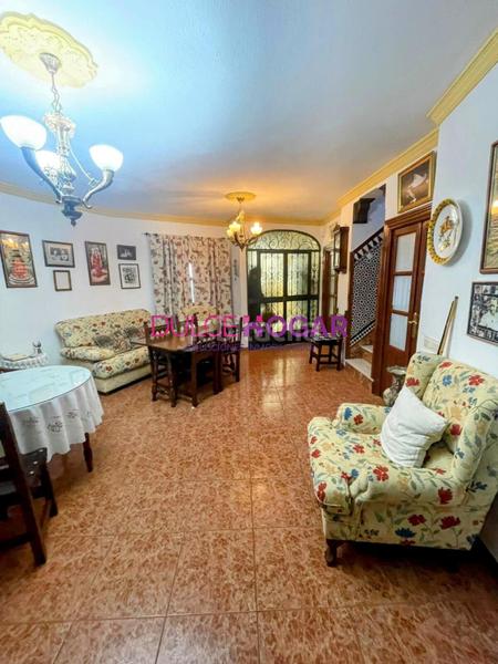 Foto e42f757b-37ac-43c7-8a38-e73c624ee93a. Chalet in La Ciudad Ronda