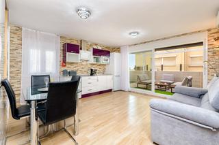 Penthouse in Parque Ayala - Jardín de la Abadía - Huelín. Excelente atico en segunda linea de playa en huelin