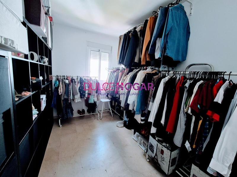 Foto 78695f94-5a42-4843-8b58-b8efaf745282. Piso  en pleno centro en Zona Calvario Estepona