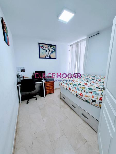 Foto a3113219-781e-4692-8158-04a361a47e9d. Piso  en pleno centro en Zona Calvario Estepona