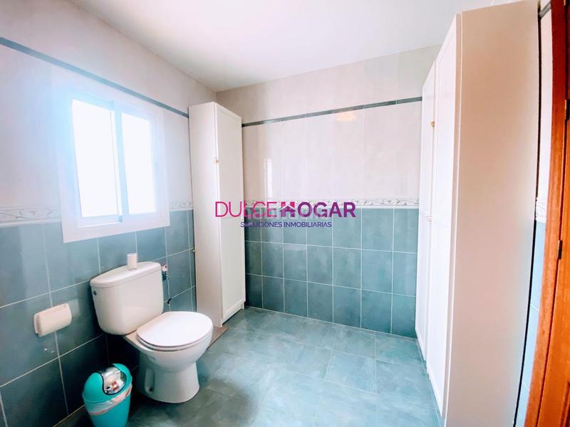 Foto 3a9f6e37-0655-4a92-8591-9d8ae83d65ea. Chalet avec piscine dans Centro Ronda