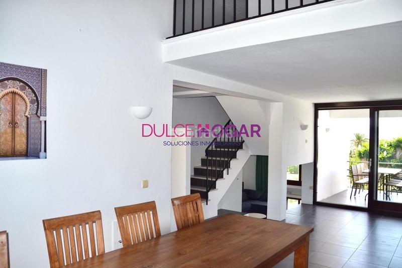 Foto 65865480-6b44-47a1-abe9-9970cb79001b. Chalet mit parking pool in Bahía Dorada Estepona