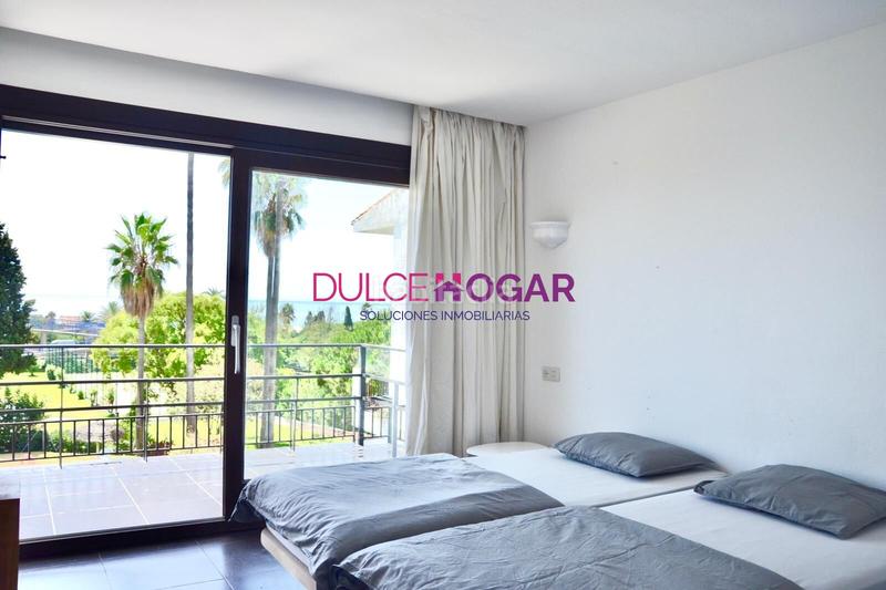 Foto fb175a60-ce50-4623-8a6f-a90ff674dcea. Chalet mit parking pool in Bahía Dorada Estepona