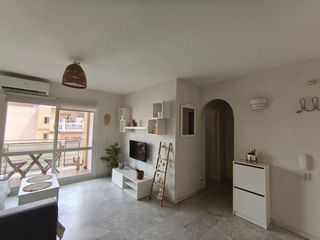 Rent Flat  Avenida de málaga. Alquiler de coqueto piso en la avenida principal de la cala, de