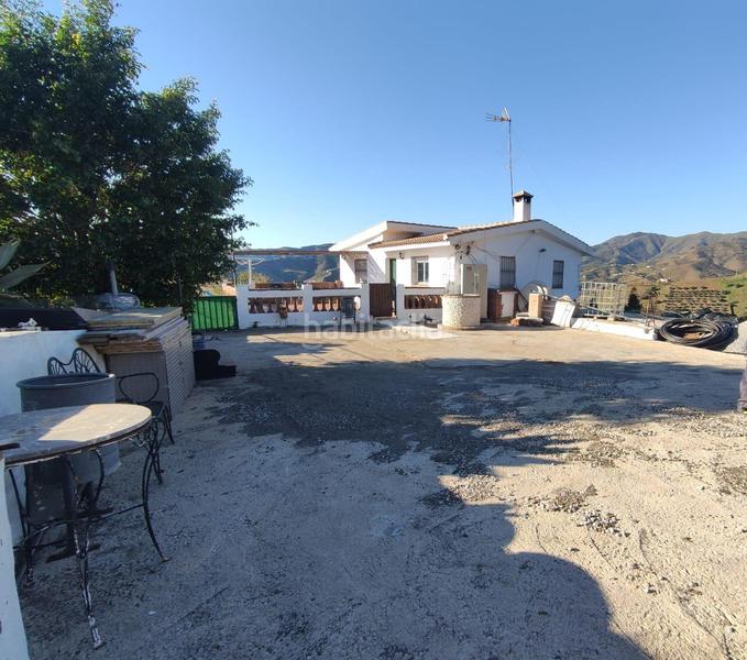 Foto 28096431-552e-4dc2-90d0-952dafde3a0d. Masia amb piscina a Cútar