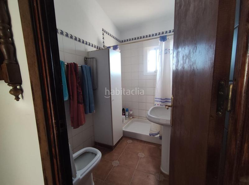 Foto d46b0ee0-e6c3-498c-a6c0-0abc6b3e7b3a. Masia amb piscina a Cútar