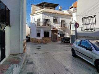 House  Calle san sebastian. Casa de 6 dormitorios en zona antigua de velez