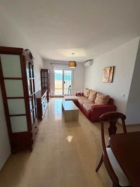 Foto efee682f-3af4-471a-b67f-98954770094b. Pis amb aparcament piscina a Almogía