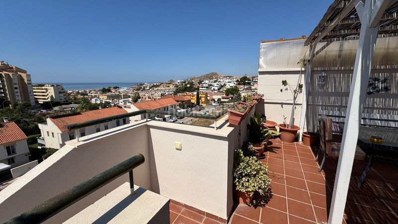 Foto df426475-de93-413b-b597-c2ec8a45cb34. Àtic amb aparcament piscina a La Cala del Moral Rincón de la Victoria