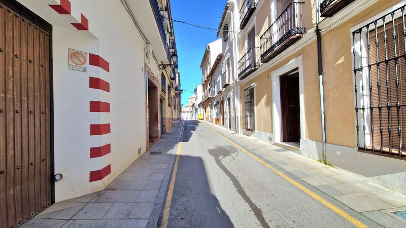 Foto 35bad653-73ac-4064-ba6e-e2750f1c69bd. Casa adossada amb aparcament a Centro Antequera