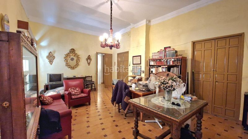 Foto 5d1dd7ec-ba4e-4363-a411-5485d6826844. Casa adossada amb aparcament a Centro Antequera