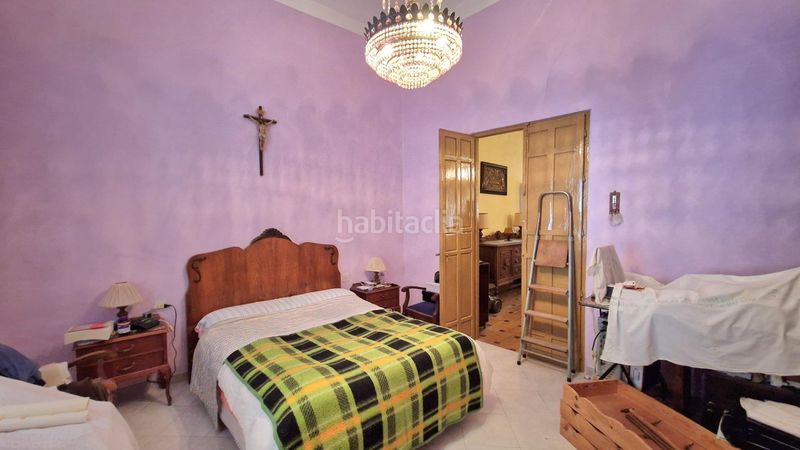 Foto acebb8f6-a777-40e1-8dd7-1c250ab218bf. Casa adossada amb aparcament a Centro Antequera