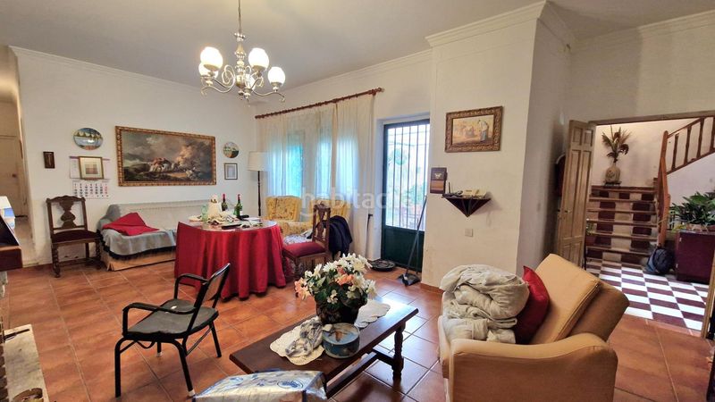 Foto e9e84ce9-35c8-49fa-9324-a65e9c773f92. Casa adossada amb aparcament a Centro Antequera