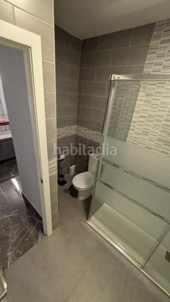 Foto c42806c7-5875-4c54-bfdf-4e608a82a420. Piso  de 3 habitaciones totalmente reformado en Parque Victoria Eugenia, junto al maternoinfantil y la rosaleda en Málaga