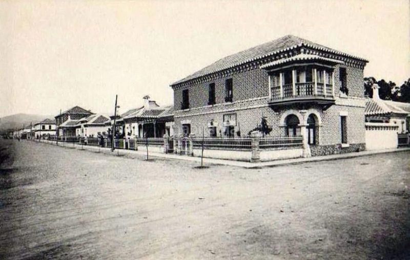 Foto 7601c7cf-07e3-4d0c-9bba-29733deb7e1c. Casa adossada amb aparcament a Barrio de Ciudad Jardín Málaga