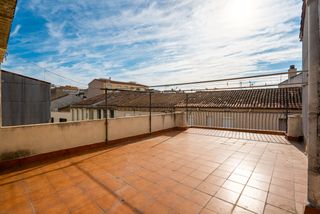 Casa en Estació de França. Casa con 3 habitaciones con parking y calefacción