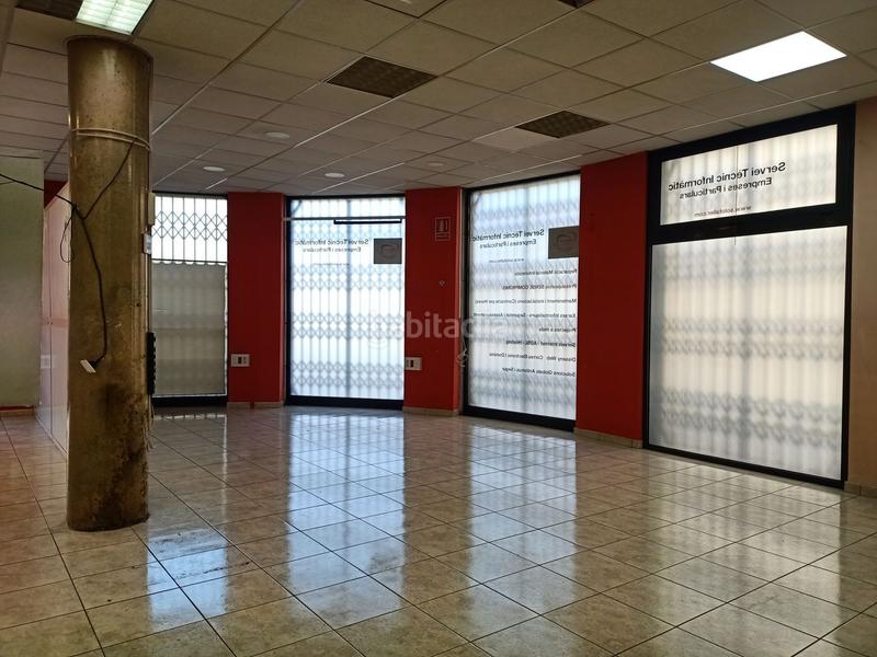 Foto f07ca37e-b76b-4d10-9b19-1747fbd30401. Affitto locale commerciale in calle de joan maragall 1 in Mollet del Vallès