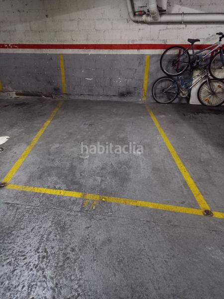 Foto a1071fab-fb98-4225-ad6e-6db01428d689. Parking coche en calle de la diputació 29 en Estació del Nord Mollet del Vallès