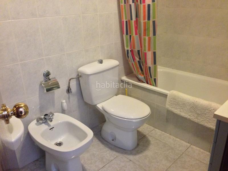 Foto 1a543b97-c194-4bee-9a4d-afa9beaea80a. Pis amb calefacció aparcament a Olot