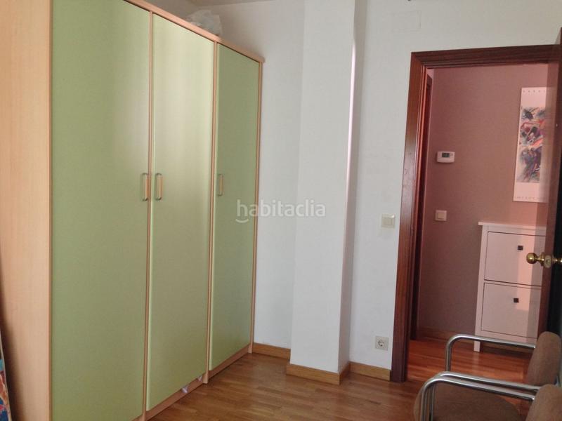 Foto 240d6088-ef40-4362-9797-8fceb9a77836. Pis amb calefacció aparcament a Olot