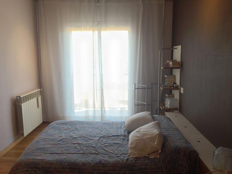 Foto 504ecd66-b8a5-4095-bc3f-2ece23a23888. Pis amb calefacció aparcament a Olot