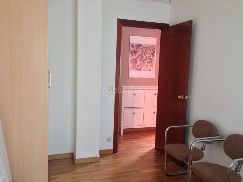 Foto 79e7d349-4c59-4b84-98be-233db759fc85. Pis amb calefacció aparcament a Olot