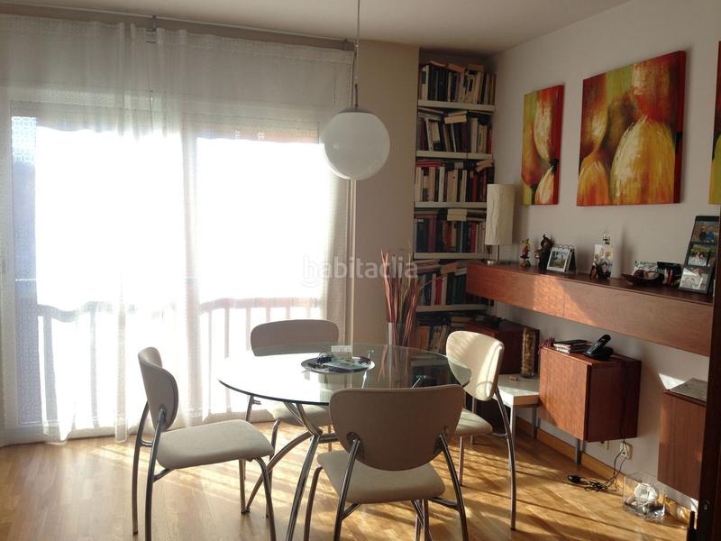 Foto 7de34844-a571-41cb-adce-13436ff0b4c4. Pis amb calefacció aparcament a Olot