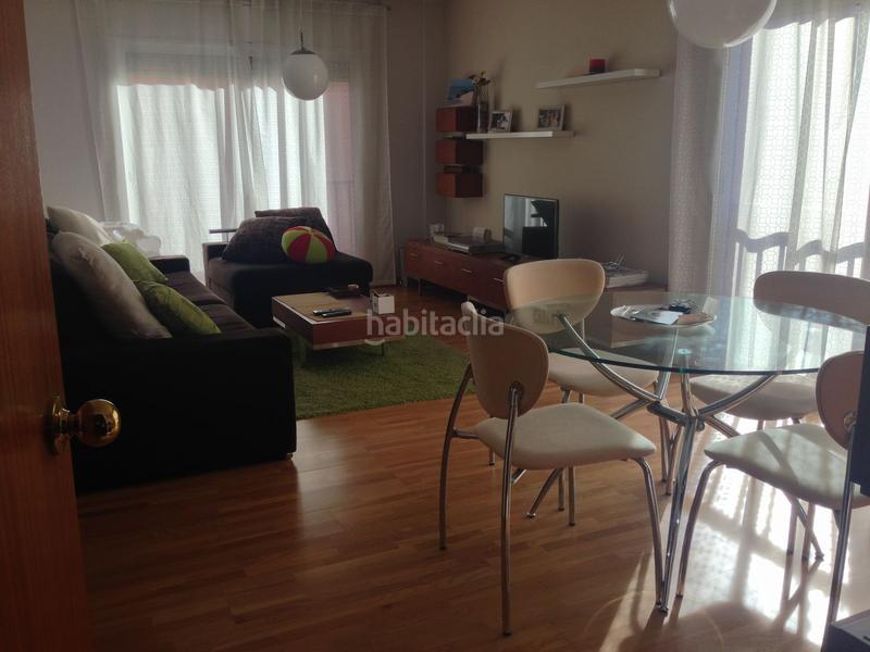 Foto f40eec7a-9b2b-4dcc-b9eb-fdcc4a9cad6f. Pis amb calefacció aparcament a Olot