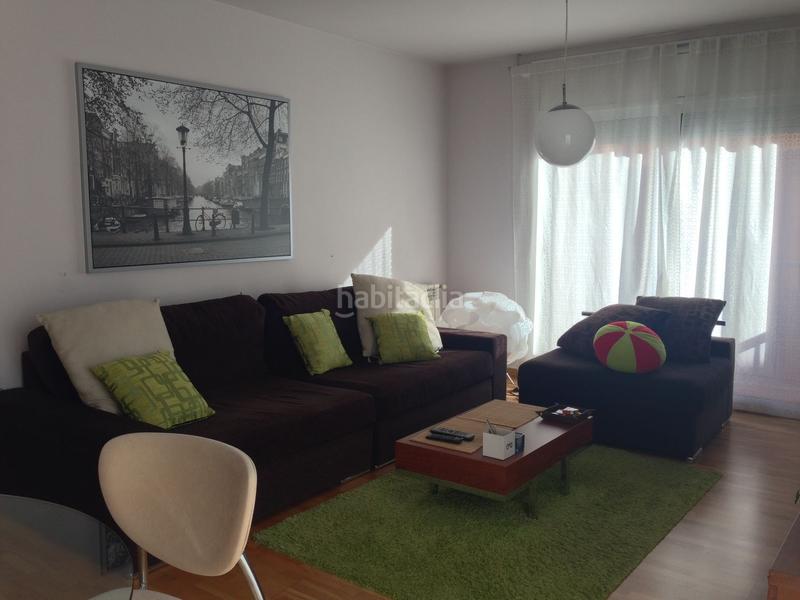 Foto f7b9c48a-d359-4523-850a-2b80233f932c. Pis amb calefacció aparcament a Olot