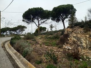 Terreny residencial a Vilanova del Vall�s. Terreno esquinero en plena naturaleza