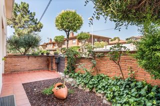 Casa adossada a Parets del Vallès. Espaciosa y con excelente ubicación