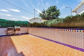 Ground floor in Martorelles. Planta baja con terraza