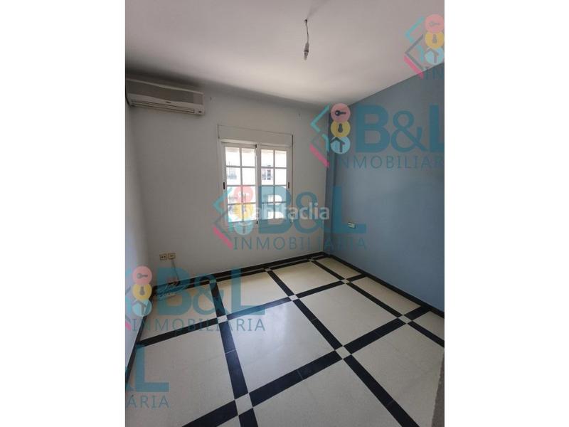 Foto 0f37a59c-3153-4d39-864e-a1de038c984b. Chalet mit parking in Punta Umbría