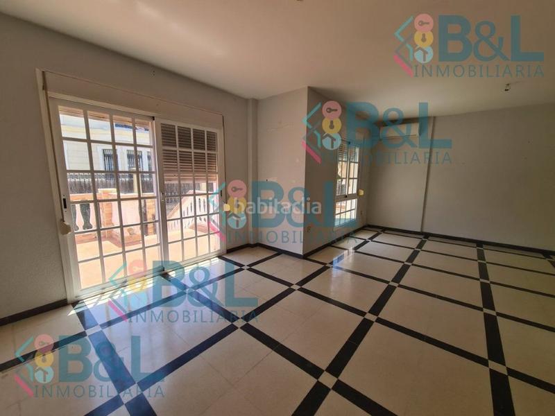 Foto 116a39ef-e521-4039-a21f-ca96dd99b58b. Chalet mit parking in Punta Umbría