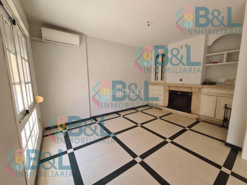 Foto 538a3424-d0f9-44a7-b337-64a054827f24. Chalet mit parking in Punta Umbría