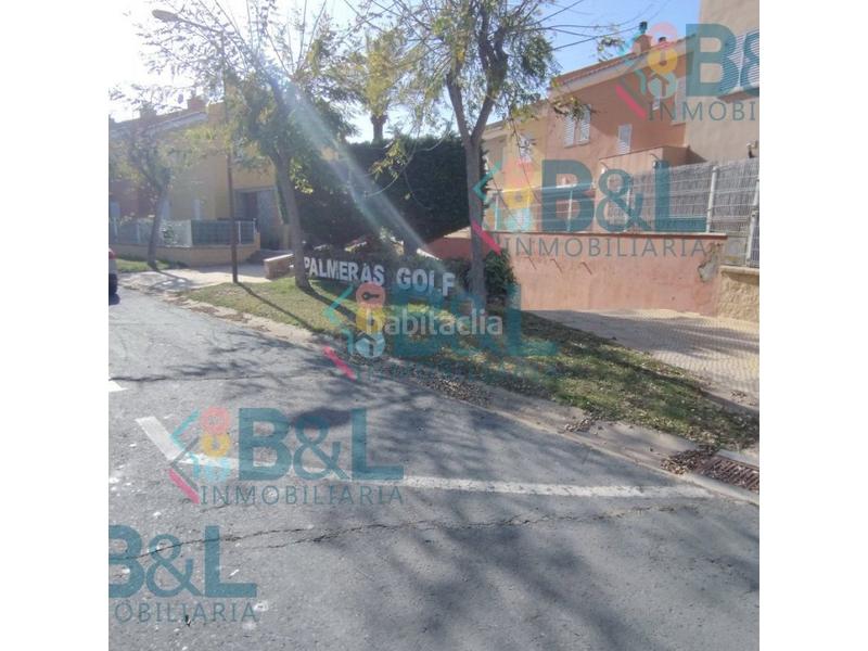 Foto 42b13fbc-130e-4c81-bb12-fa405e3d316e. Parking coche plaza de garaje campo de golf . en Islantilla