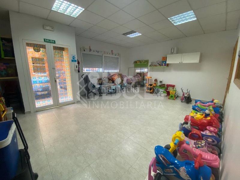 Foto ebc28e69-b7d0-4498-aeec-6427e2df0e55. Local commercial dans La Hispanidad - Verdeluz Huelva