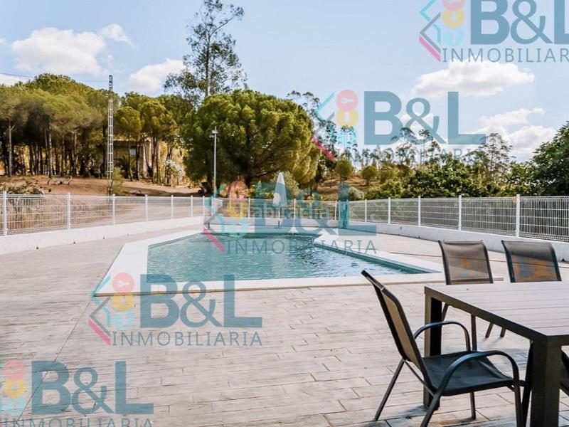 Foto f86ba8c9-4a31-43c2-bfb2-aabefe7ee9ce. Casa  chalet finca con piscina en paraje las gamonosas . en Valverde del Camino