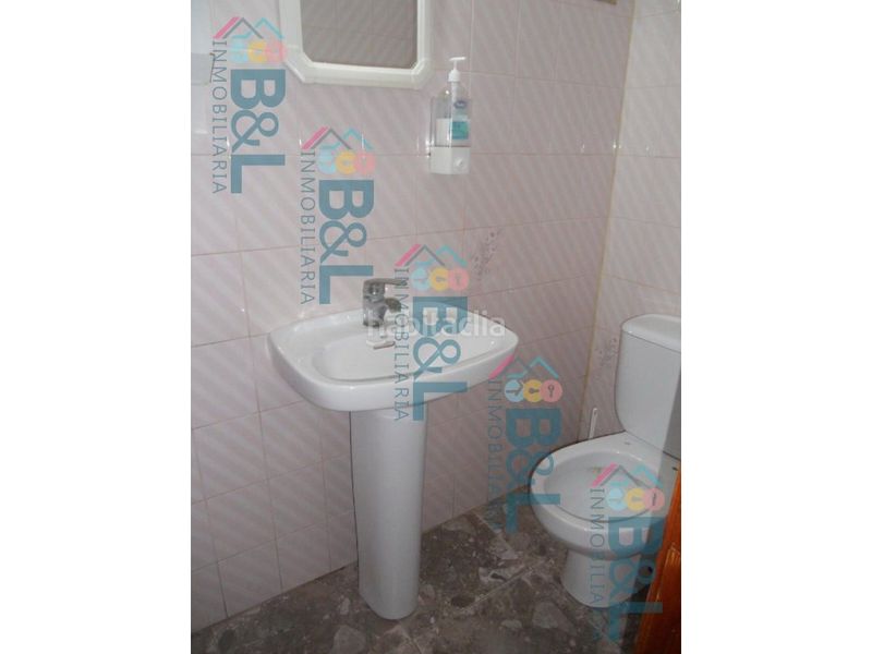 Foto 29cc2329-93da-40ec-af50-7069a2c19119. Local comercial a Rosal de la Frontera