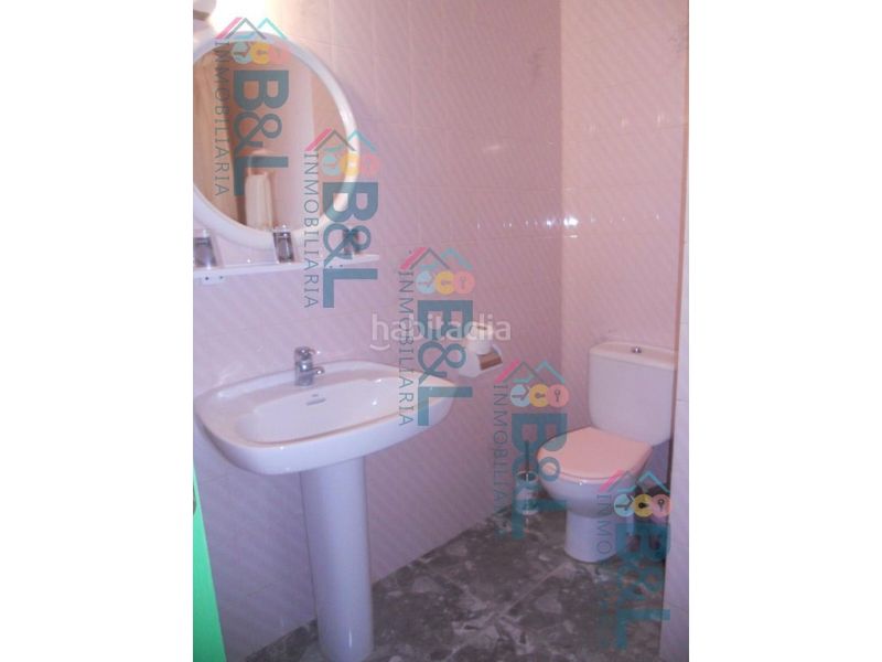 Foto 449aa649-7e14-49cd-b1b9-07e78f4b1582. Local comercial a Rosal de la Frontera