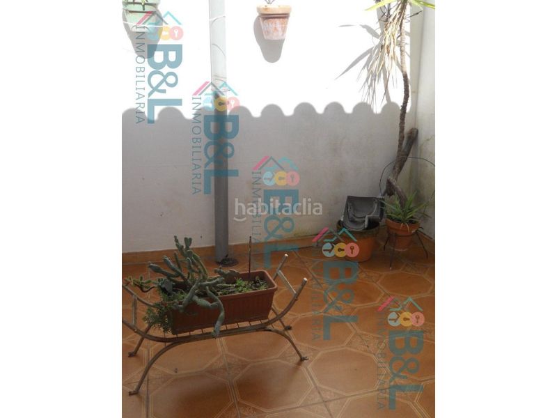 Foto 96b98d84-64a6-4551-b1fe-a3a8613ae018. Local comercial a Rosal de la Frontera