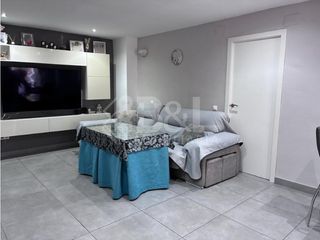 Appartement  Calle almonaster la real. Piso reformado en isla chica