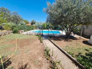 Mas à Arenas de San Pedro. Casa con parcela rustica de 790m en urb puente tietar (parrillas