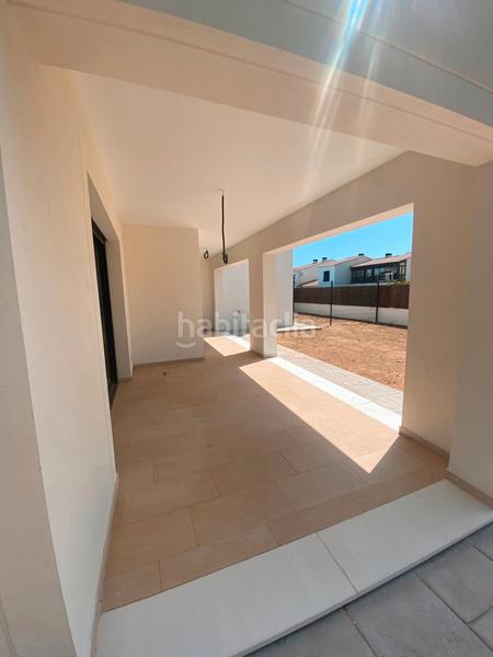 Foto 1269b2ba-52f3-4e2e-ab86-8907896ef385. Casa aparellada amb xemeneia calefacció aparcament piscina a Cambrils