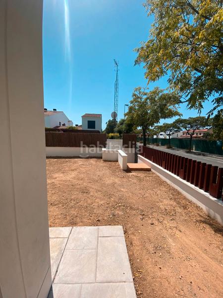 Foto 8b567b1a-862f-4f25-b6a4-dff03da0fe23. Casa aparellada amb xemeneia calefacció aparcament piscina a Cambrils