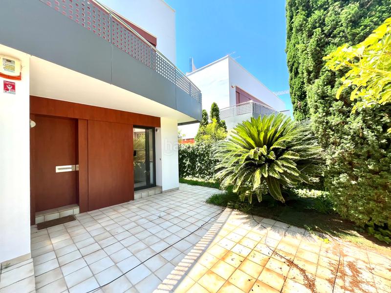 Foto d471435d-76ff-439a-8167-54b44fbba71a. Maison jumelée avec chauffage parking piscine dans El Dorado Platja Cambrils