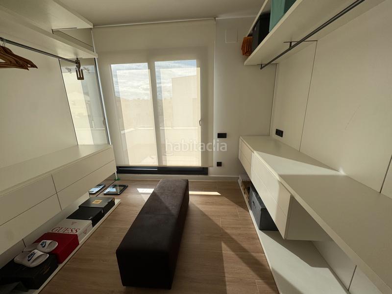 Foto 42f2eee1-3fdc-40f6-b000-f8d6fb2e9600. Chalet con camino riscaldamento parcheggio piscina in Cambrils