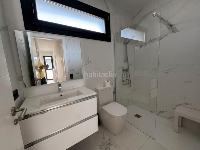 Foto f1d63ddc-c90b-472e-97a6-2fc0ac149383. Chalet con camino riscaldamento parcheggio piscina in Cambrils