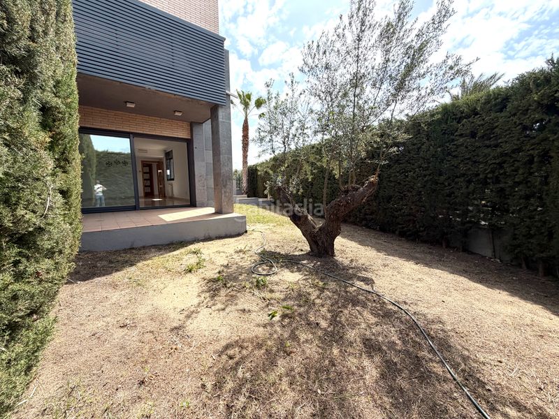 Foto 16958e31-cb5b-481f-ba55-735354335c88. Casa aparellada amb calefacció aparcament piscina a Cambrils